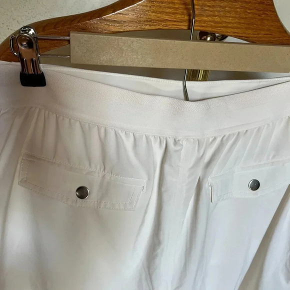 ATHLETA ~ Cream Vienna Cargo Skort - Picture 9 of 11